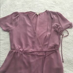 Soft purple vneck wrap top. Great condition.